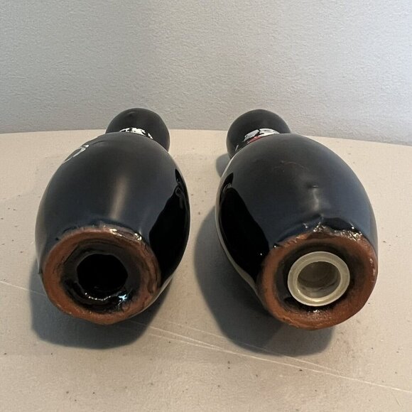 Bowling Pins Salt and Pepper Shakers 1949 Mid Century Kitsch Black Vintage - Picture 3 of 8
